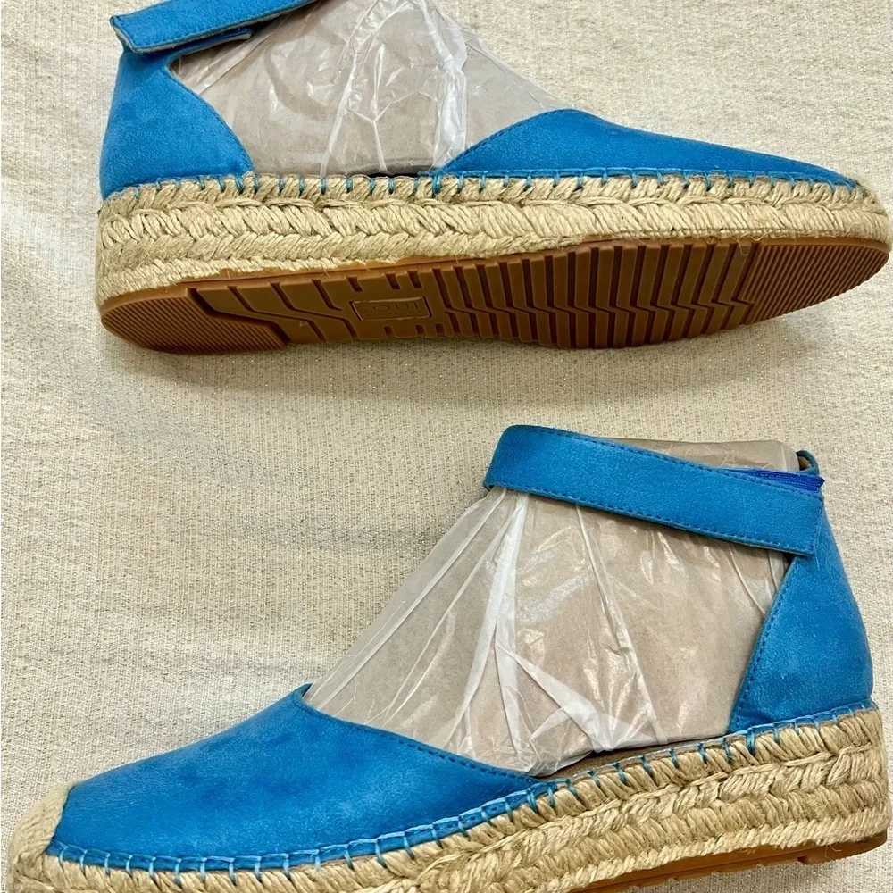 NWT Soul Naturalizer Wren Linen Blue Fabric Espadrilles Sandals - Blue size 9.5